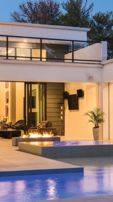 Modern House with a pool